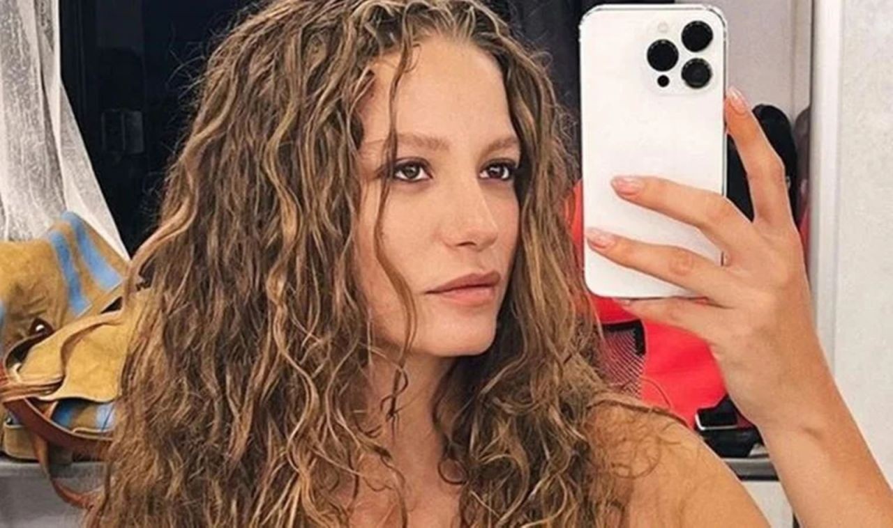 Serenay Sarıkaya'ya İkinci Sürpriz! İlk Kez Birlikte Kamera Karşısına Geçecekler - Resim: 1