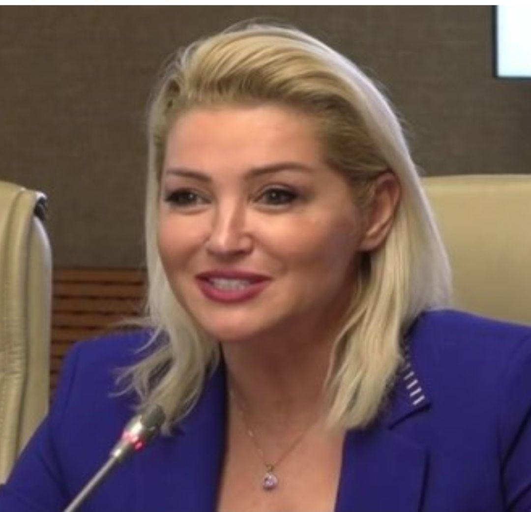 Zahide Yetiş konuştu milletvekilleri salonu terk etti - Resim: 1