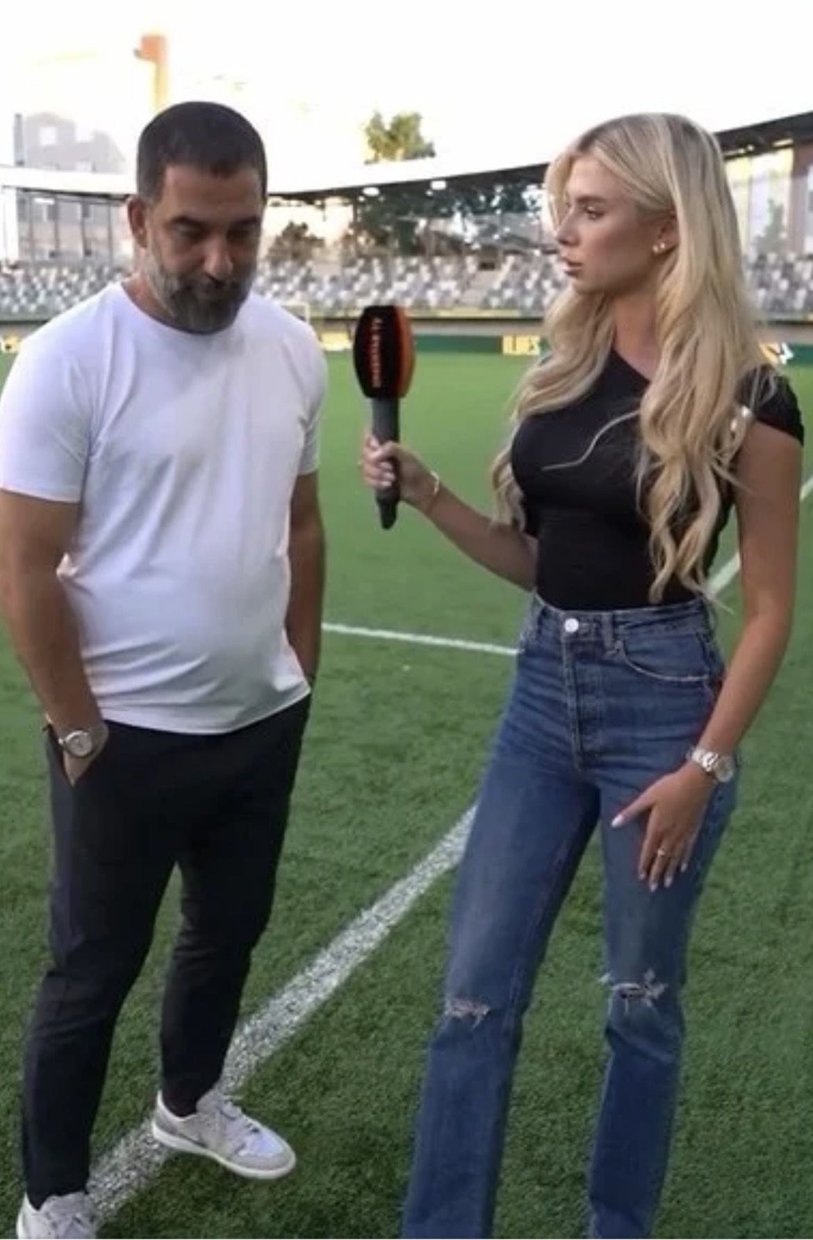 Arda Turan’a ecel terleri döktüren Ukraynalı spor spikeri Daria Bondar Savina instagramı sallıyor - Resim: 1