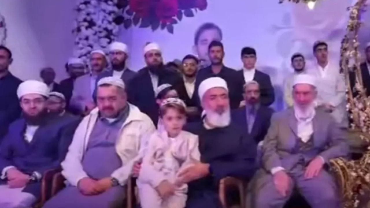 Menzil cemaatinin düğününde şaşırtan anlar: Sosyal medyada olay oldu - Resim: 2