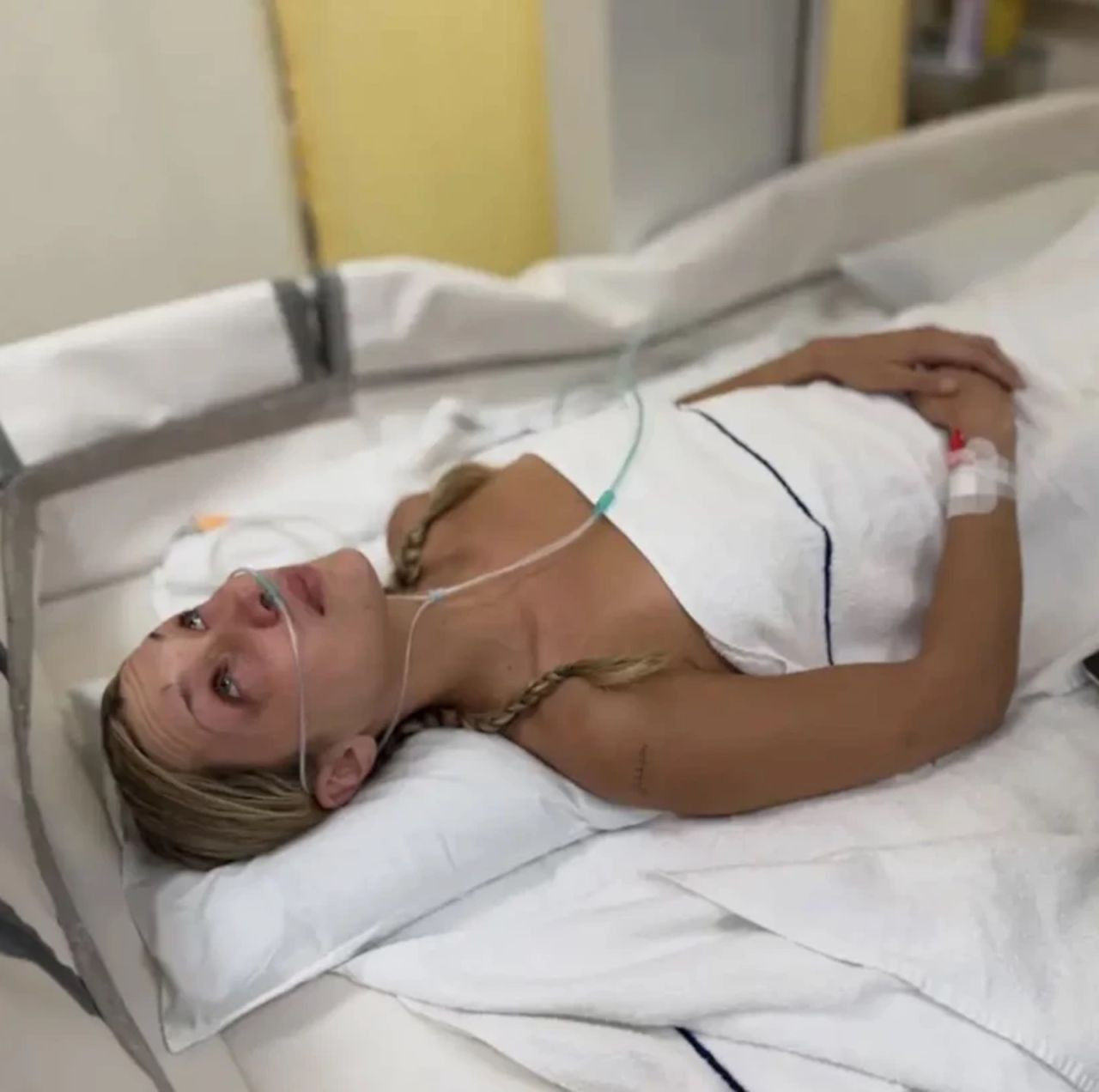 Dünyaca ünlü mankenin sağlık durumu endişe yarattı - Resim: 3