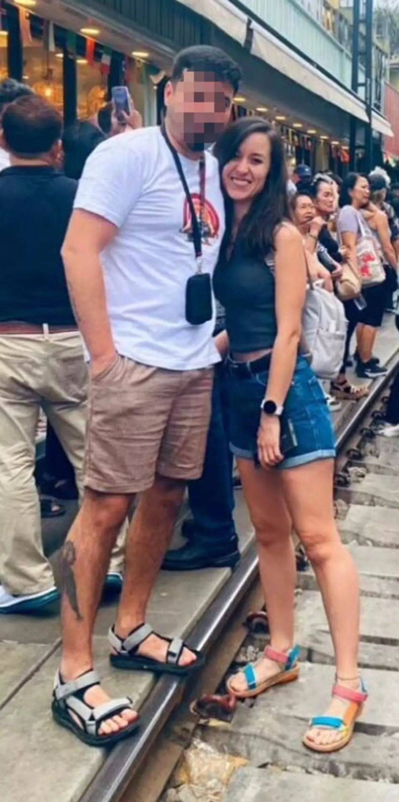 Urla’da şüpheli ölüm: Eşini tüfekle vurdu, kazaydı dedi - Resim: 2