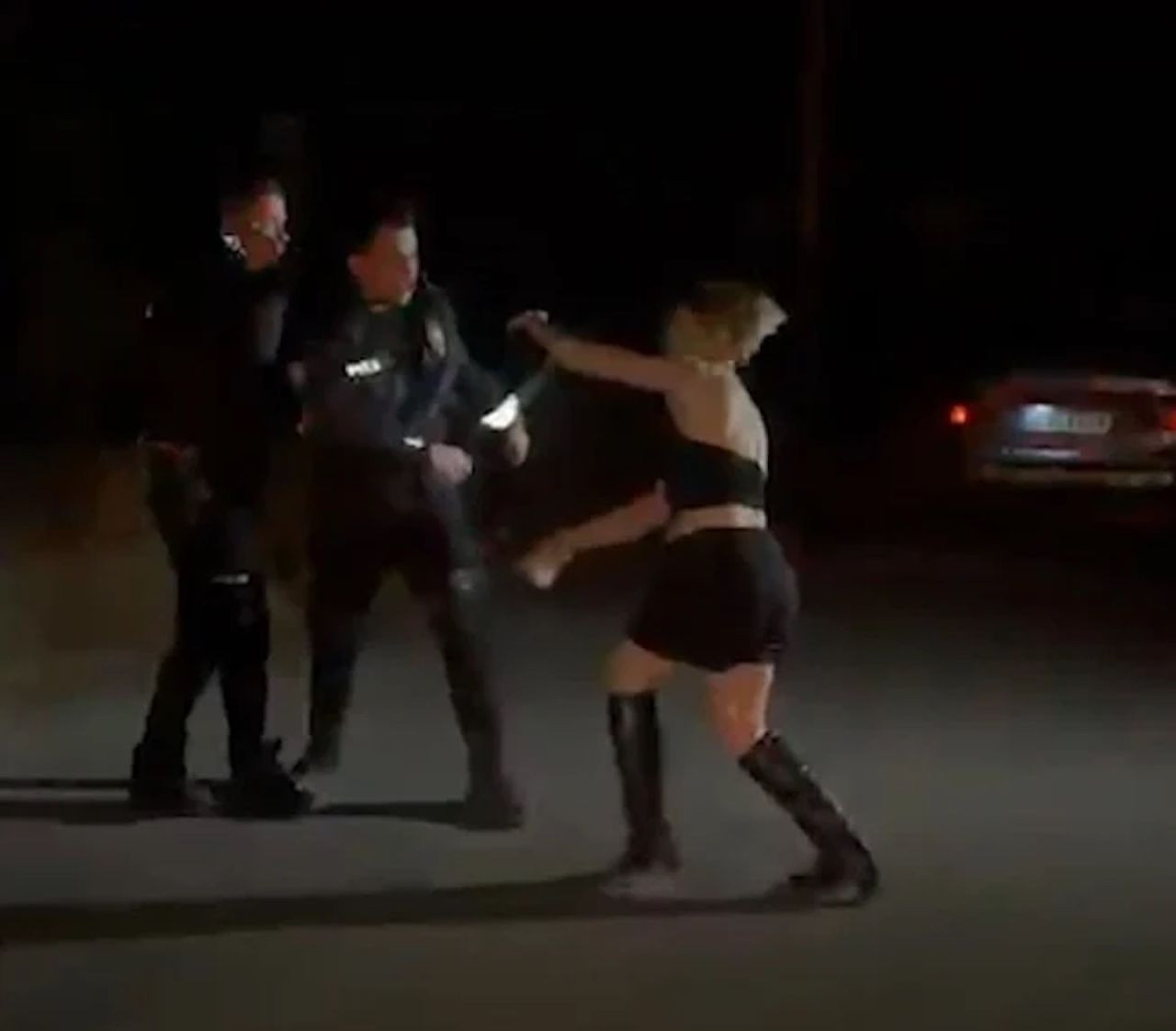 Aksaray’da trafik denetiminde şoke eden anlar: Babam Savcı! - Resim: 2