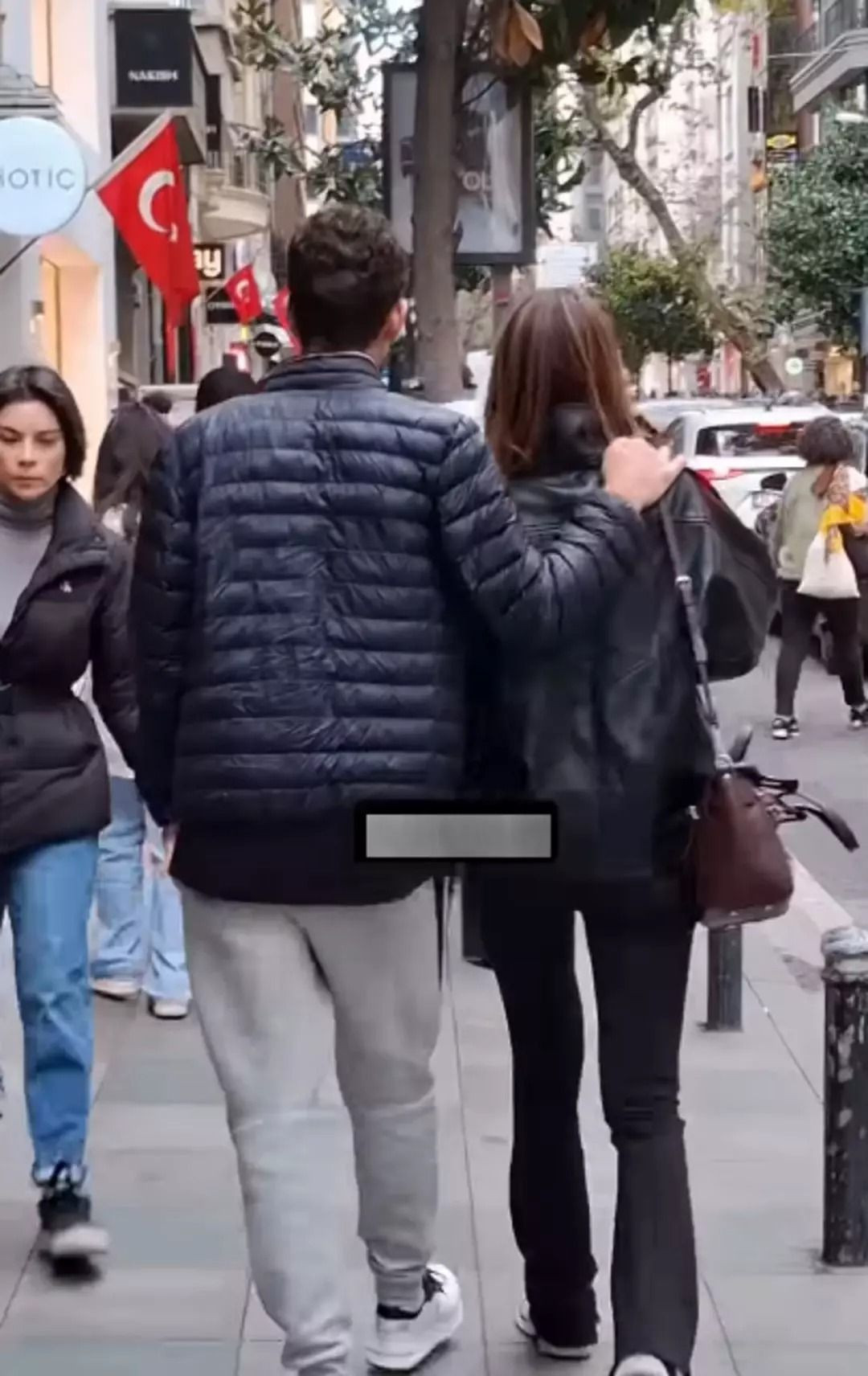 18 yaşındaki Demir, annesi Özlem Yıldız’ı boyuyla geride bıraktı - Resim: 2