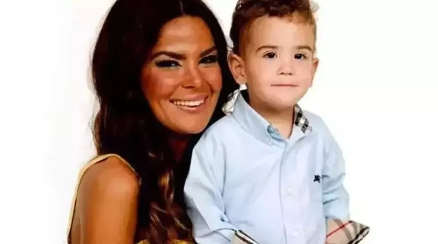 18 yaşındaki Demir, annesi Özlem Yıldız’ı boyuyla geride bıraktı - Resim: 1