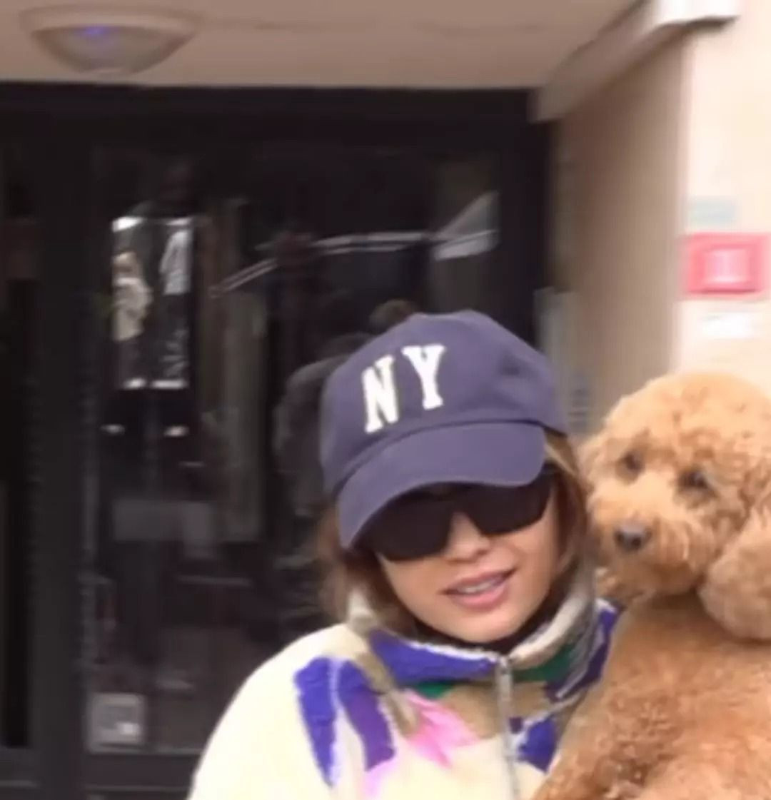 Afra Saraçoğlu’ndan yeni rolüne özel imaj: Görülmemek için çok çabaladım - Resim: 3