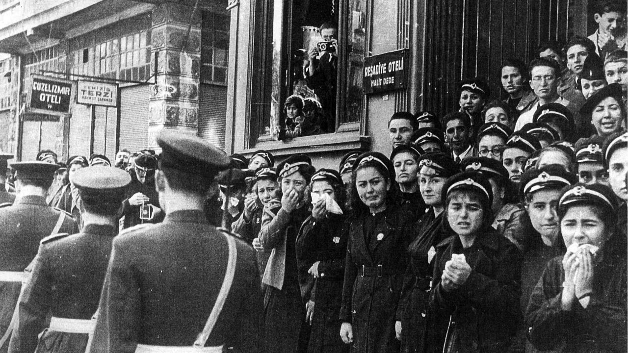 Mavi Gözlü Dev’e saygıyla: Atatürk 87 yıl sonra hâlâ bizimle - Resim: 5