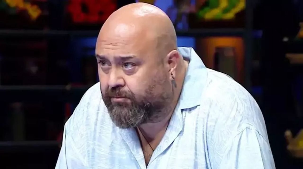 Somer Sivrioğlu genç sevgilisiyle el ele! - Resim: 1