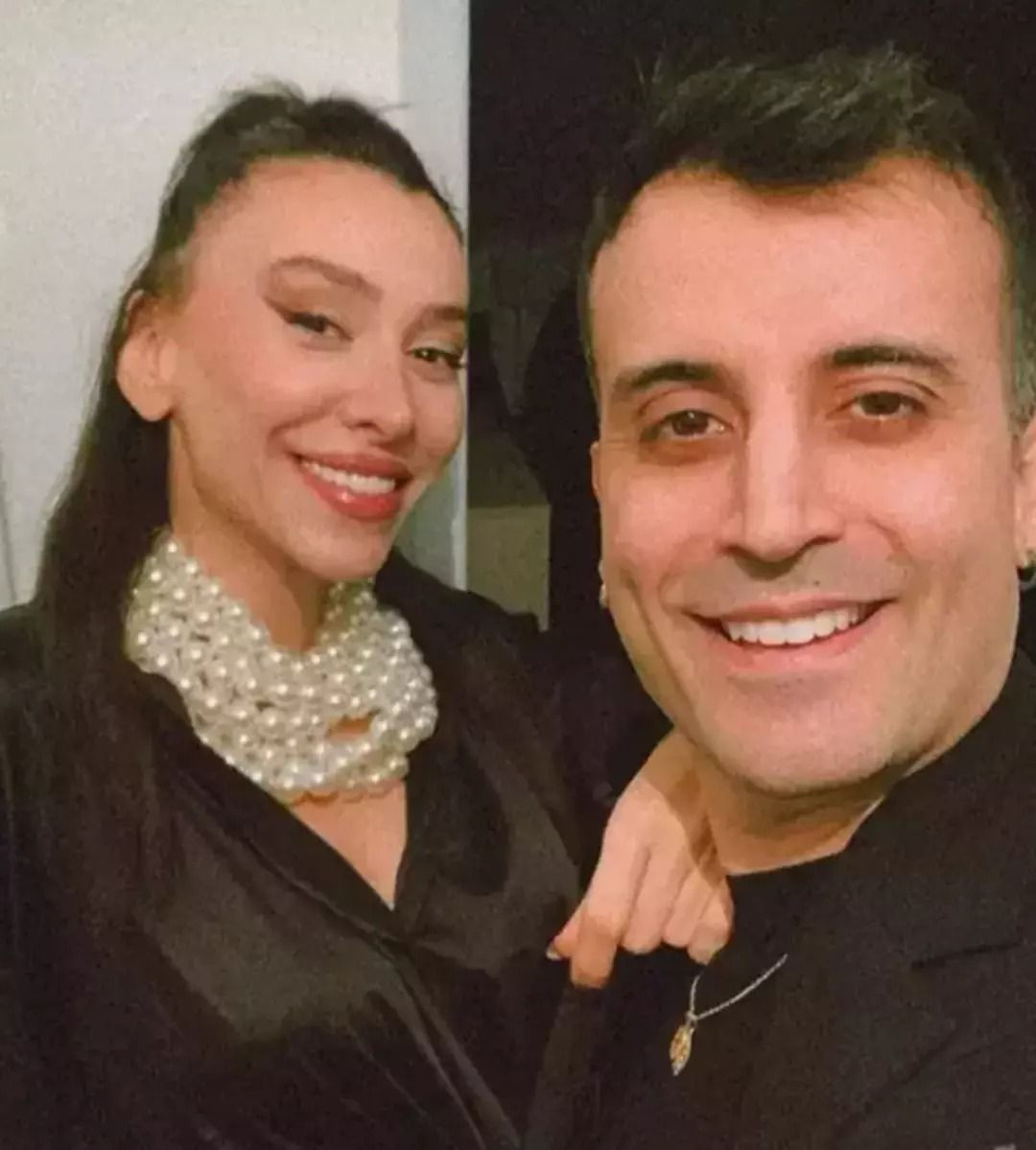 Ünlü çiftin sokak kavgası kamerada: Bıktım senden! - Resim: 3