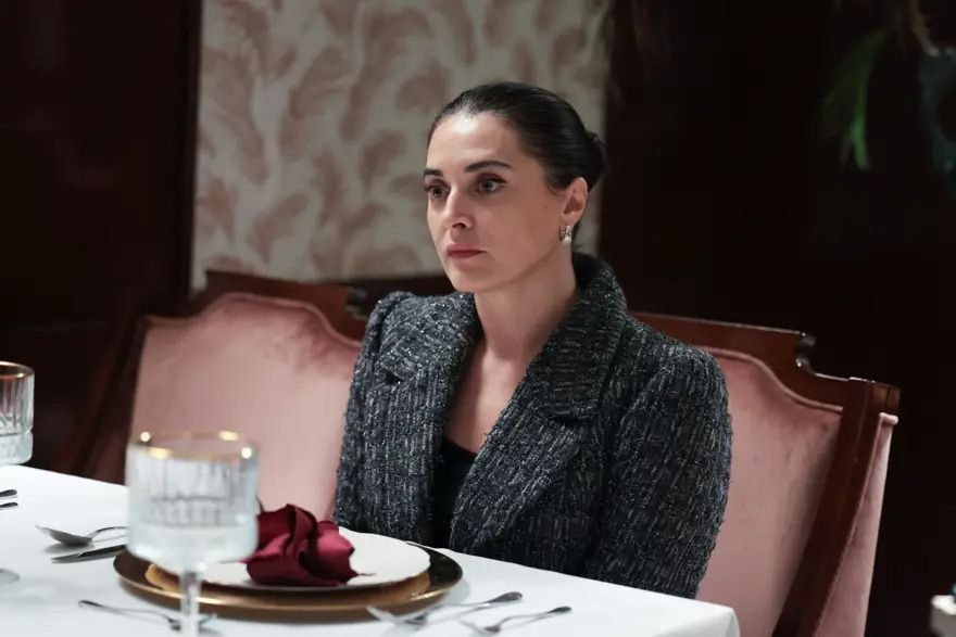 Kral Kaybederse 26. bölüm: Kenan’ı panik ve sarsıcı haber bekliyor - Resim: 5