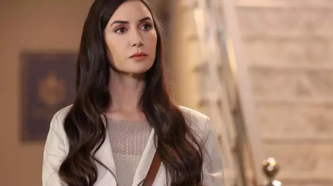 Ahu Yağtu yeni aşkıyla ilk kez görüntülendi! Yaş farkı sorusuna tepki - Resim: 1