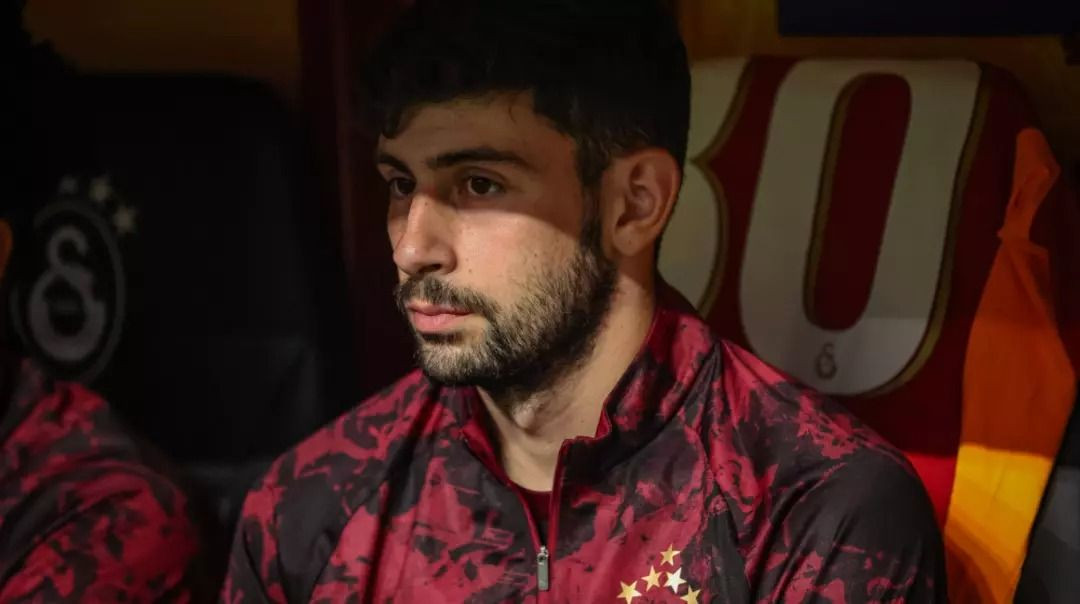 Okan Buruk üç ismi sildi! Galatasaray’da ayrılık rüzgarı - Resim: 2