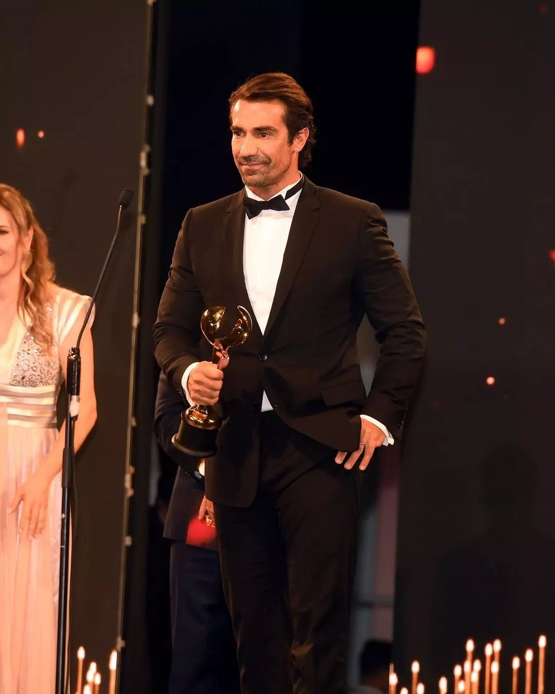 İbrahim Çelikkol’a uluslararası ödül! Dubai’de En İyi Erkek Oyuncu seçildi - Resim: 4