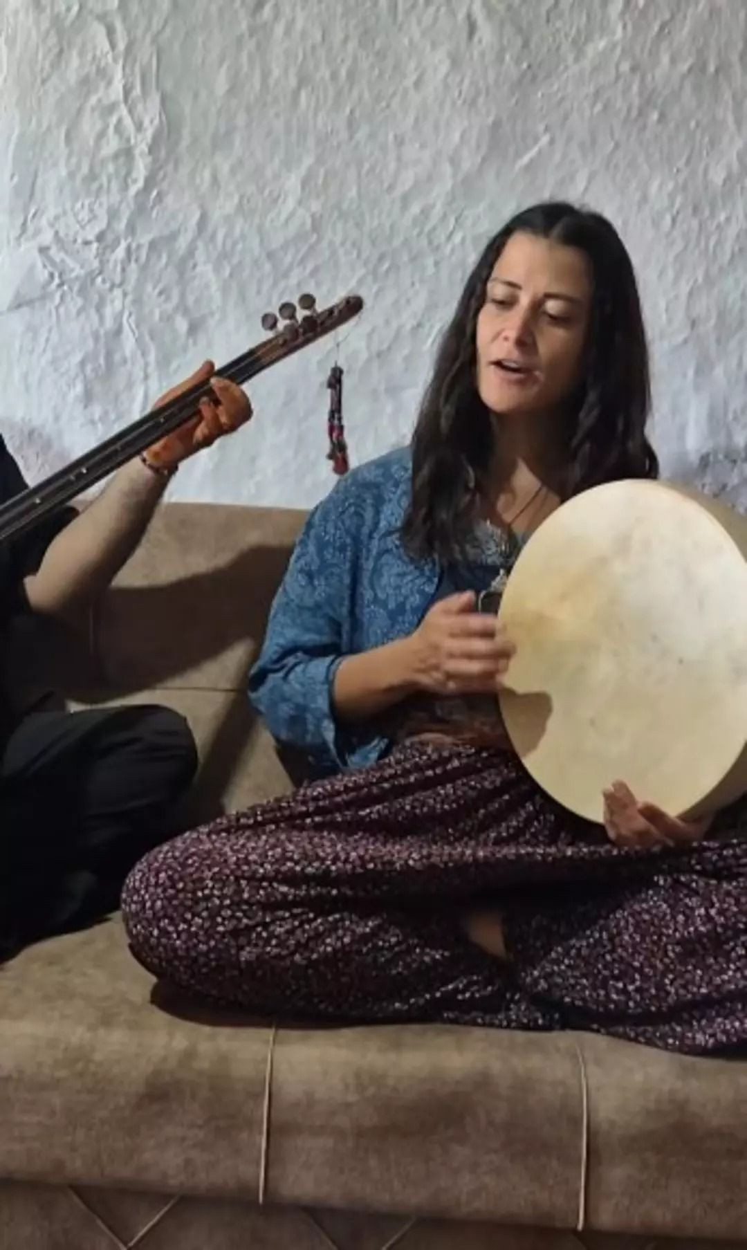 Cem Boyner’in kızı Elif Boyner, lüks hayatı bıraktı, köye taşındı: Def çalıyor, ilahiler söylüyor - Resim: 2