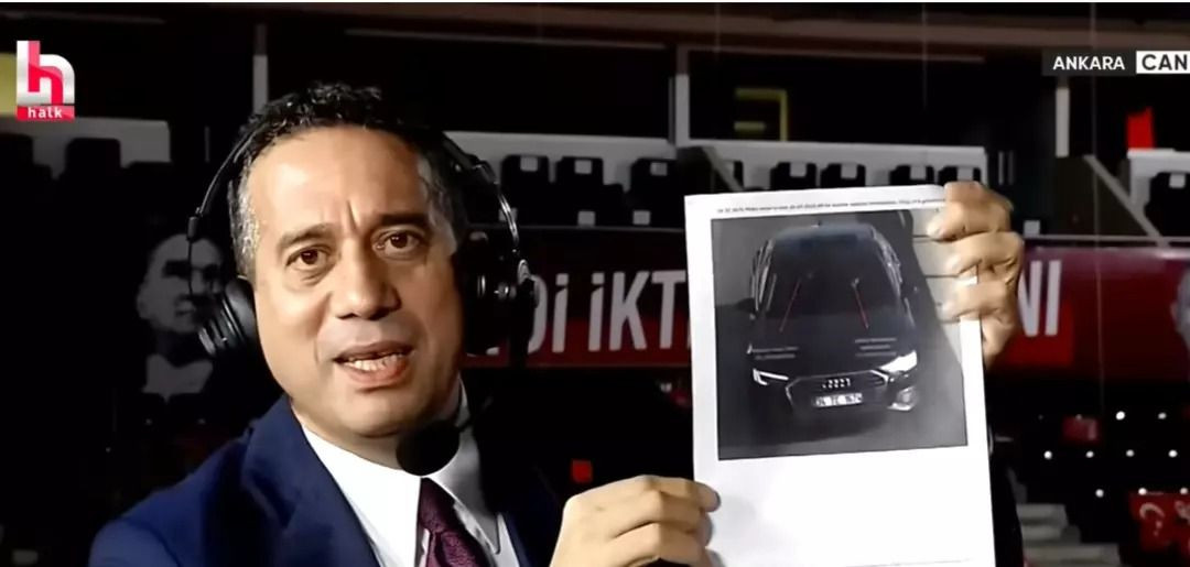 CHP'den yandaş gazetecilere çakarlı araç iddiası: Kimler kullanıyor? - Resim: 2