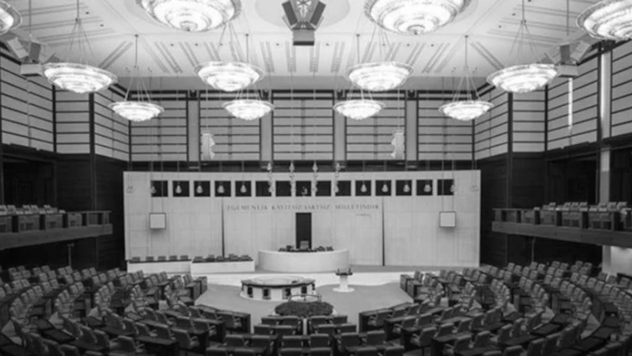 Meclis’teki taciz iddiasında şoke eden detay: Kadın amir "Kimseye anlatma" dedi