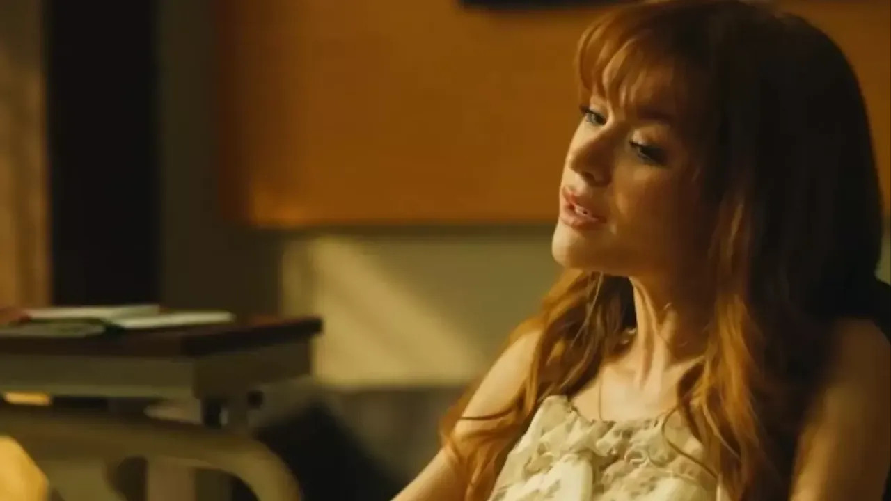 HBO dizisi Jasmine 1. bölüm gündemde! Asena Keskinci'nin o hallerine eleştiri yağdı