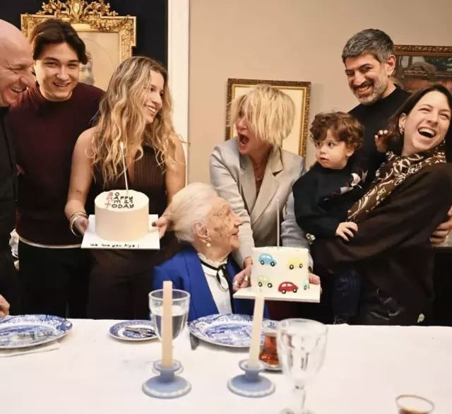 Ayşe Arman ve Ömer Dormen’e bu poz yüzünden acınız çabuk mu dindi eleştirisi - Resim: 1