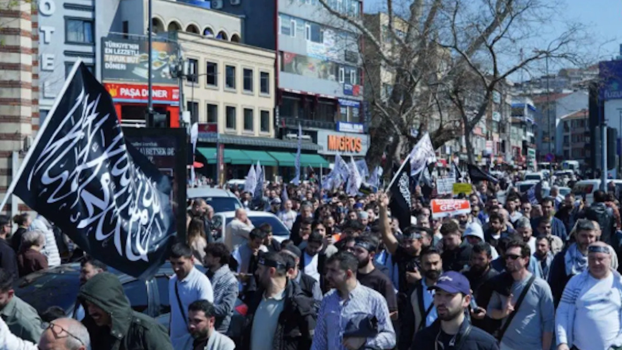 Türkiye genelinde Hizbuttahrir eylemleri: Hilafet mesajları öne çıktı