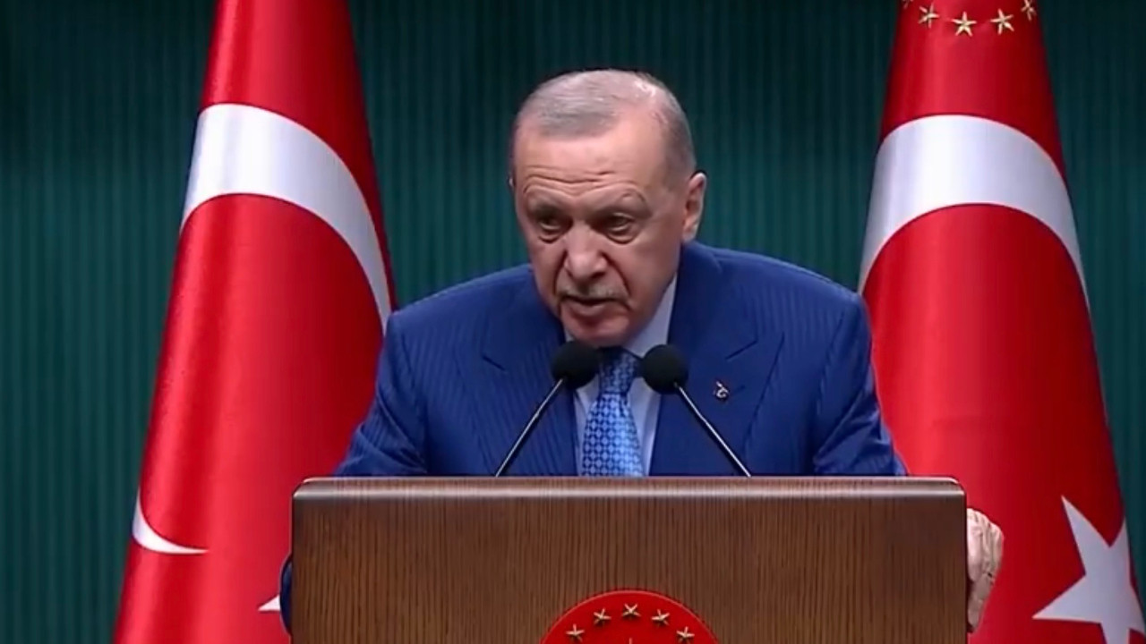 AKP'de  seçim hazırlığı ; Tema, çeyrek asır, huzur  ve istikrar...