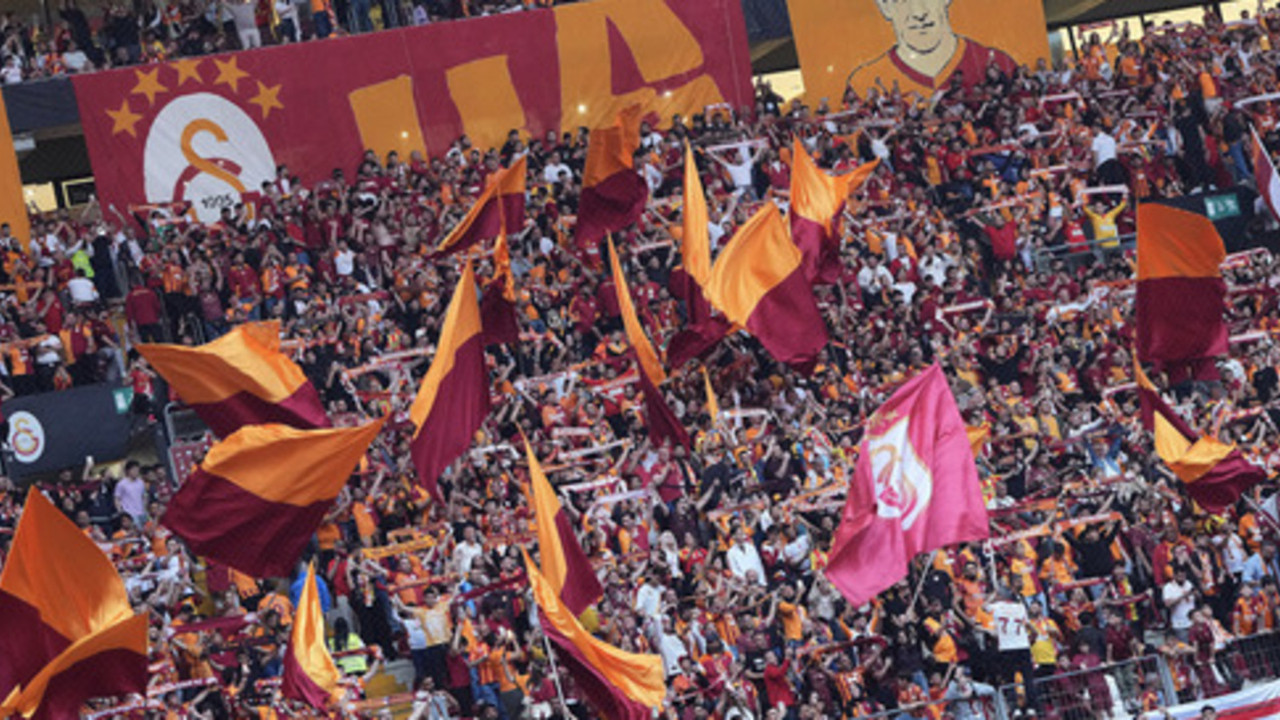 Süper Lig'de üstüste 4'üncü kez Şampiyon Galatasaray