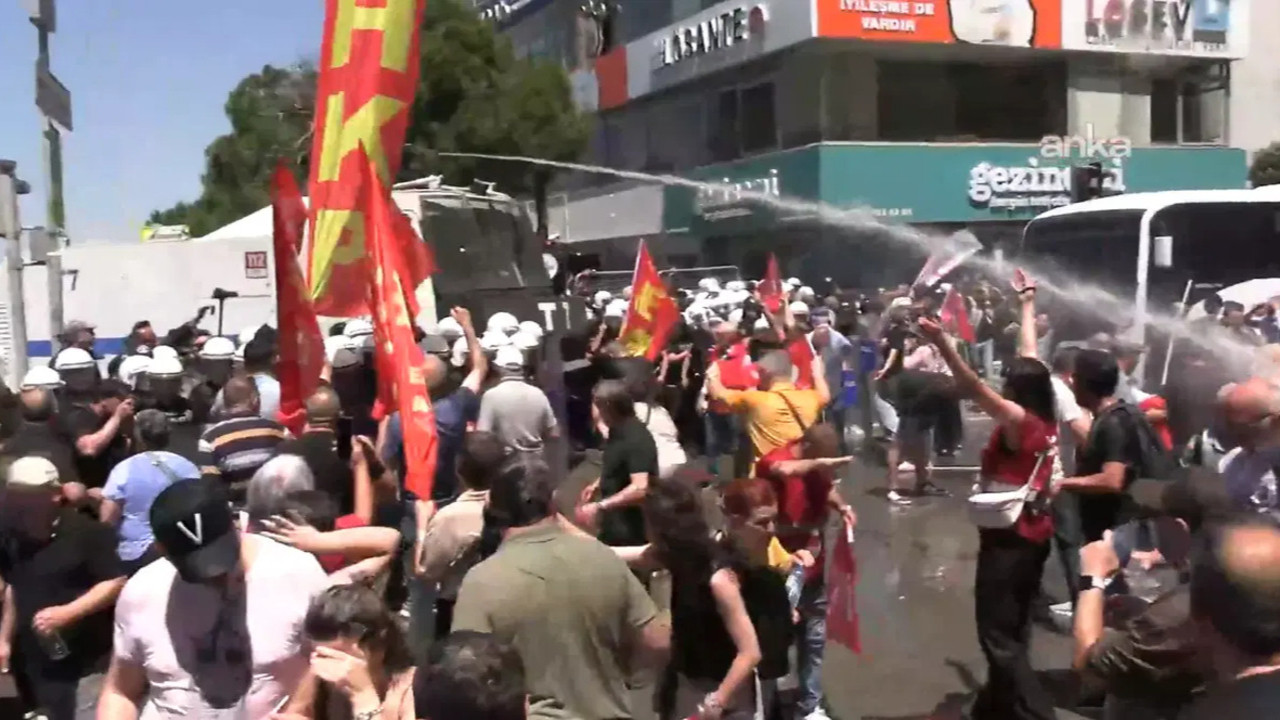 Özel'in İzmir mitingine engel! Cumhuriyet Meydanı ablukaya alındı: TOMA'lı, biber gazlı müdahale