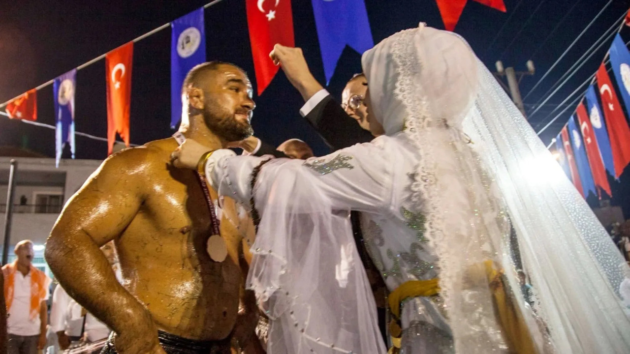 Kaçak gelin yakalandı : Yanımda sadece 20 çeyrek altın ve 226 bin lira götürdüm