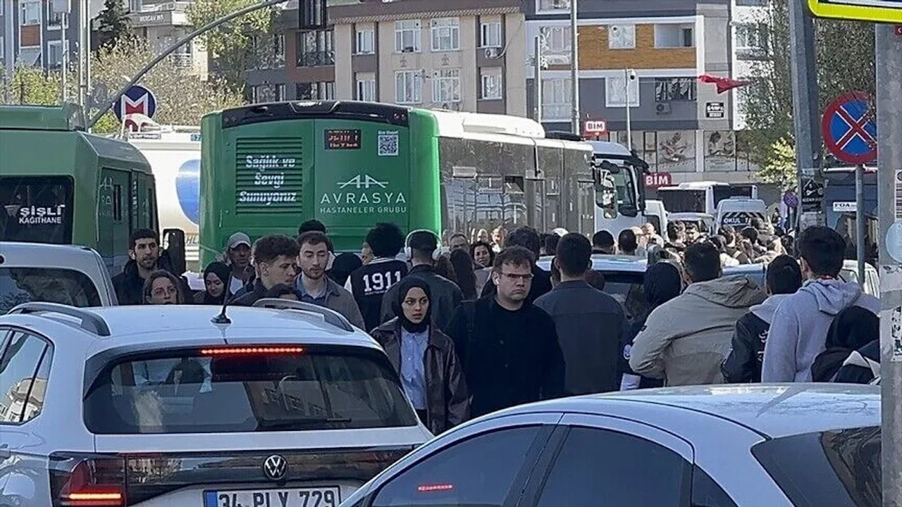 İstanbul'da patlama: Üsküdar-Sultanbeyli Metro Hattı'nda kablolar patladı